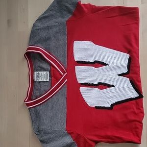 Wisconsin women's top